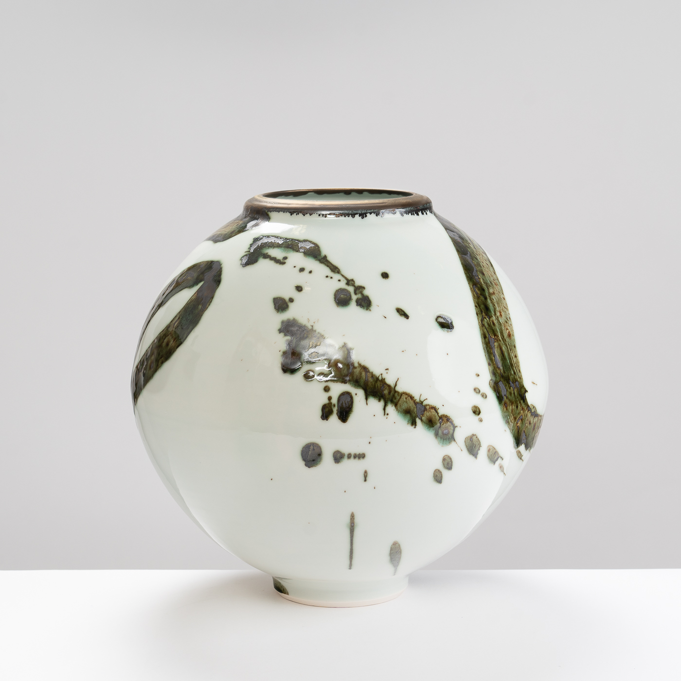 TT525Y170 Large Moon Jar Splash