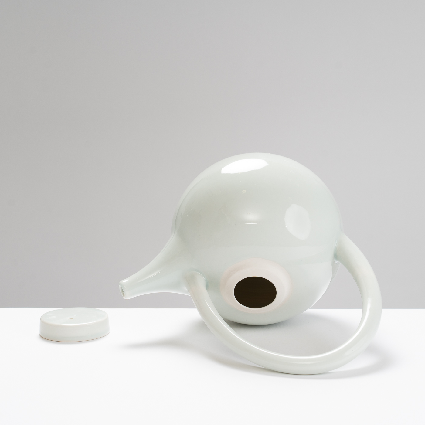 TT525Y173 Round Teapot Clear/blue