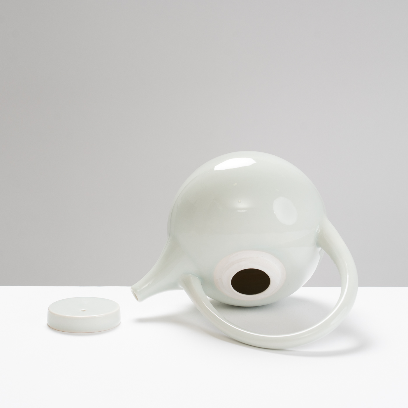 TT525Y176 Small Round Teapot Clear/Blue