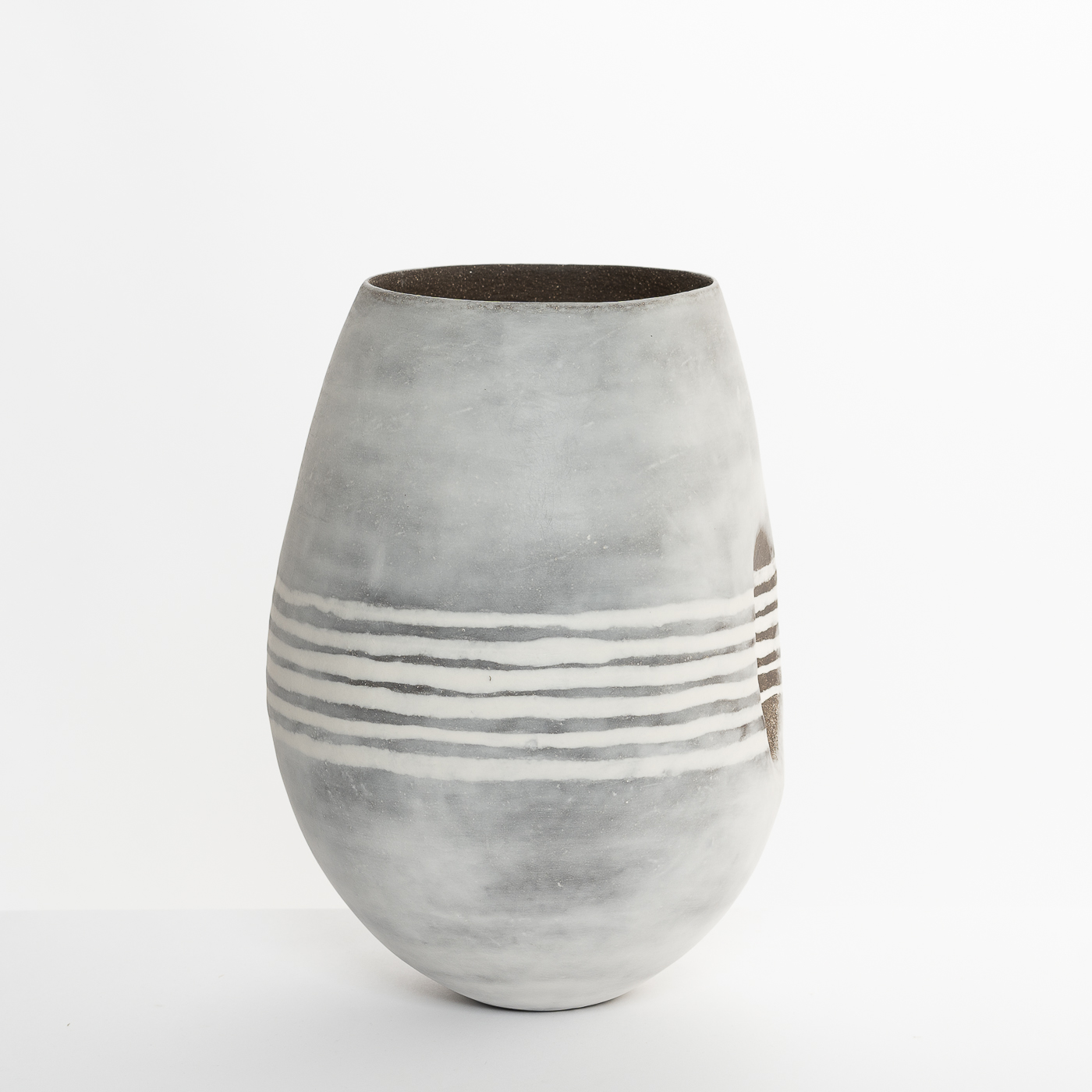 GK175Y63 Vessel, Veiled Moon