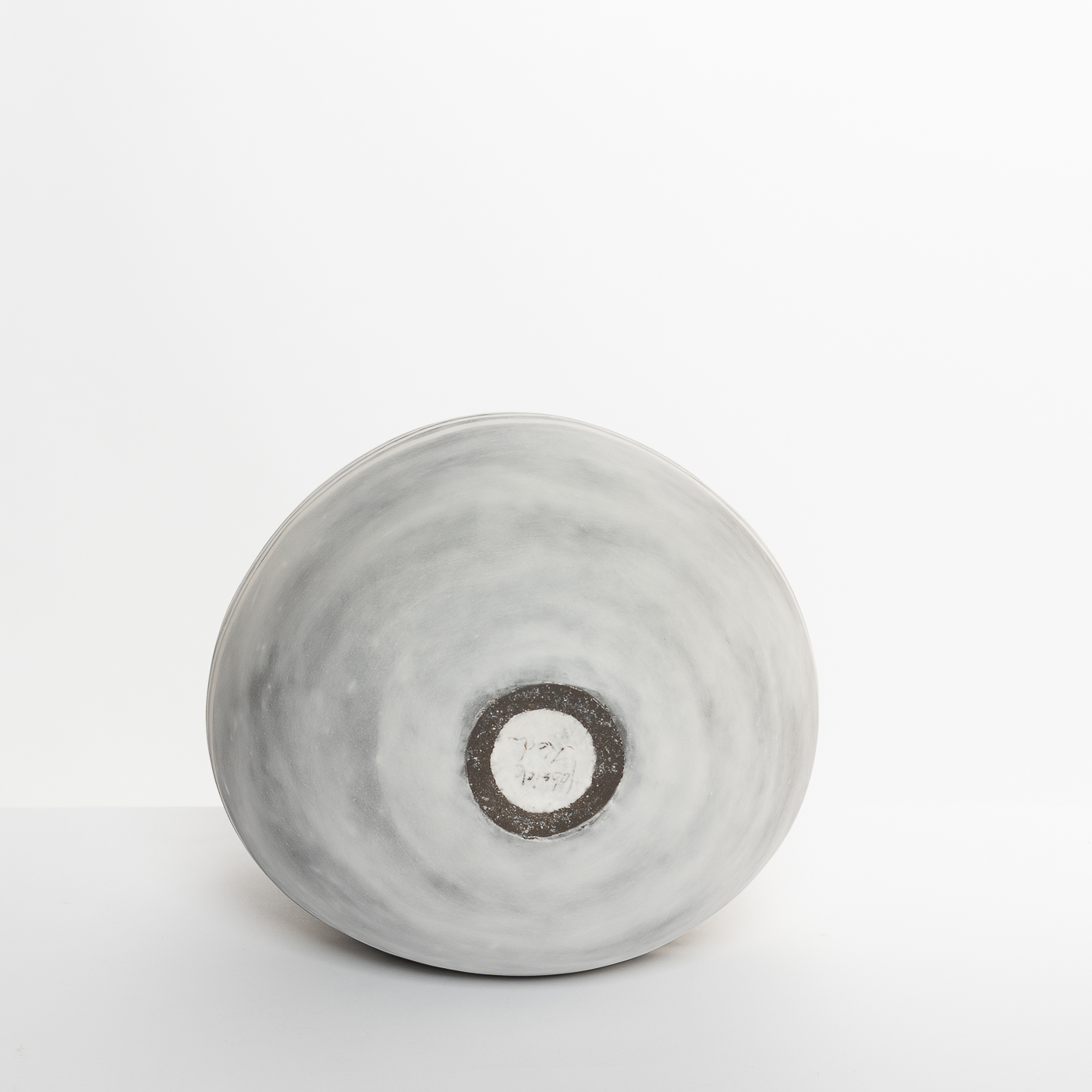 GK175Y63 Vessel, Veiled Moon