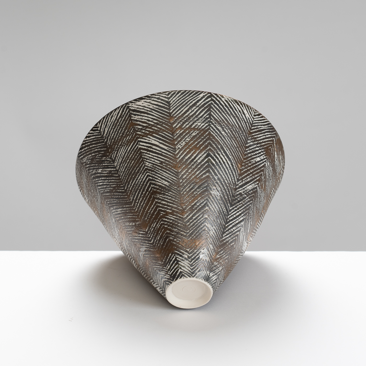 KK465Y533 Conical Bowl