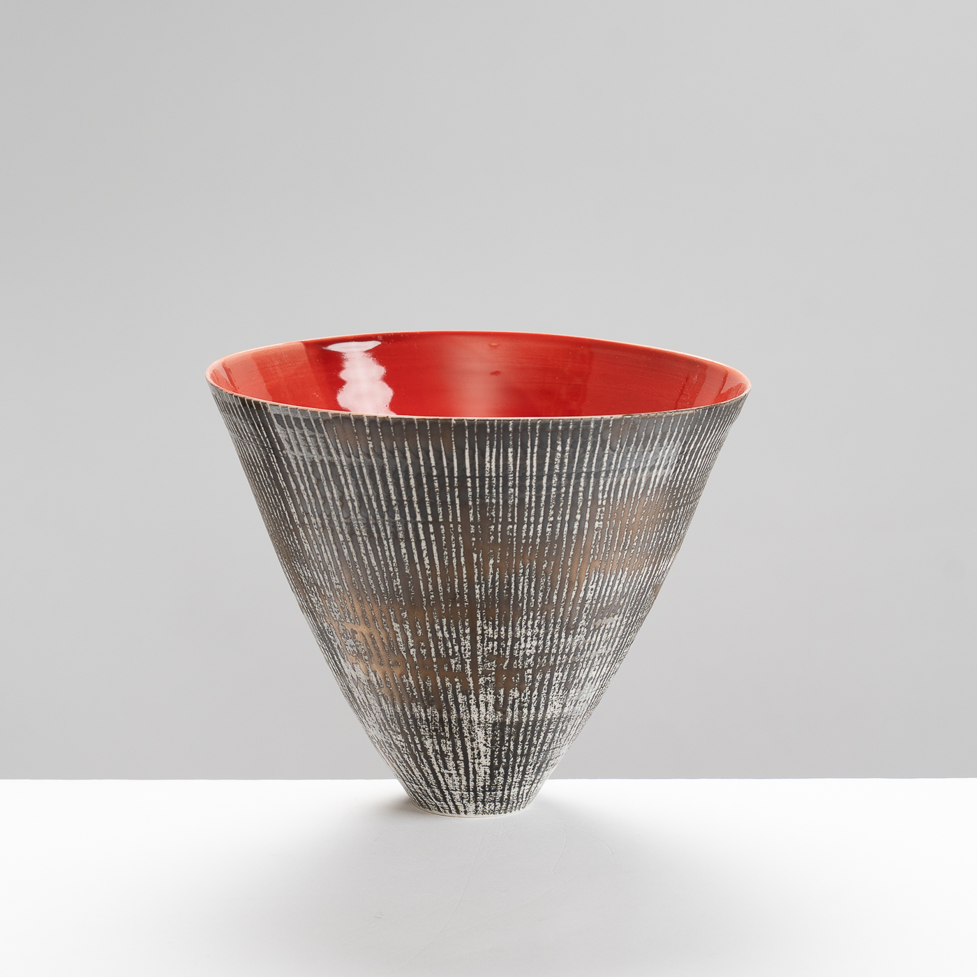 KK465Y534 Conical Bowl