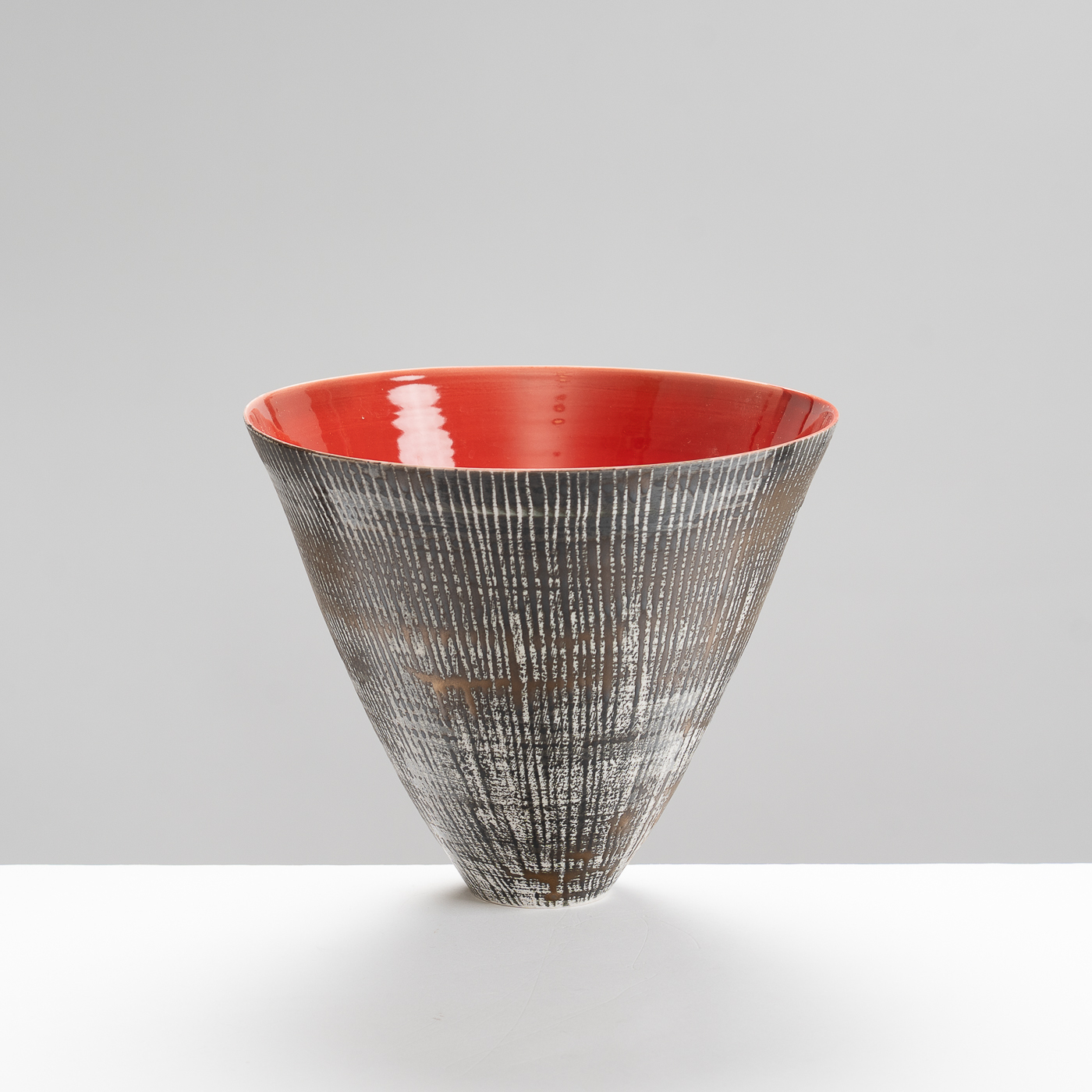 KK465Y534 Conical Bowl