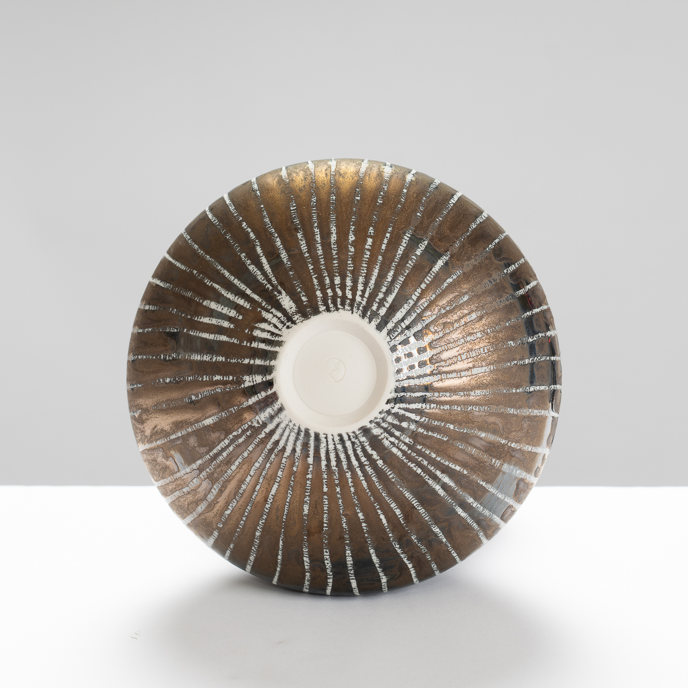 KK465Y541 Large Bulbous Vase