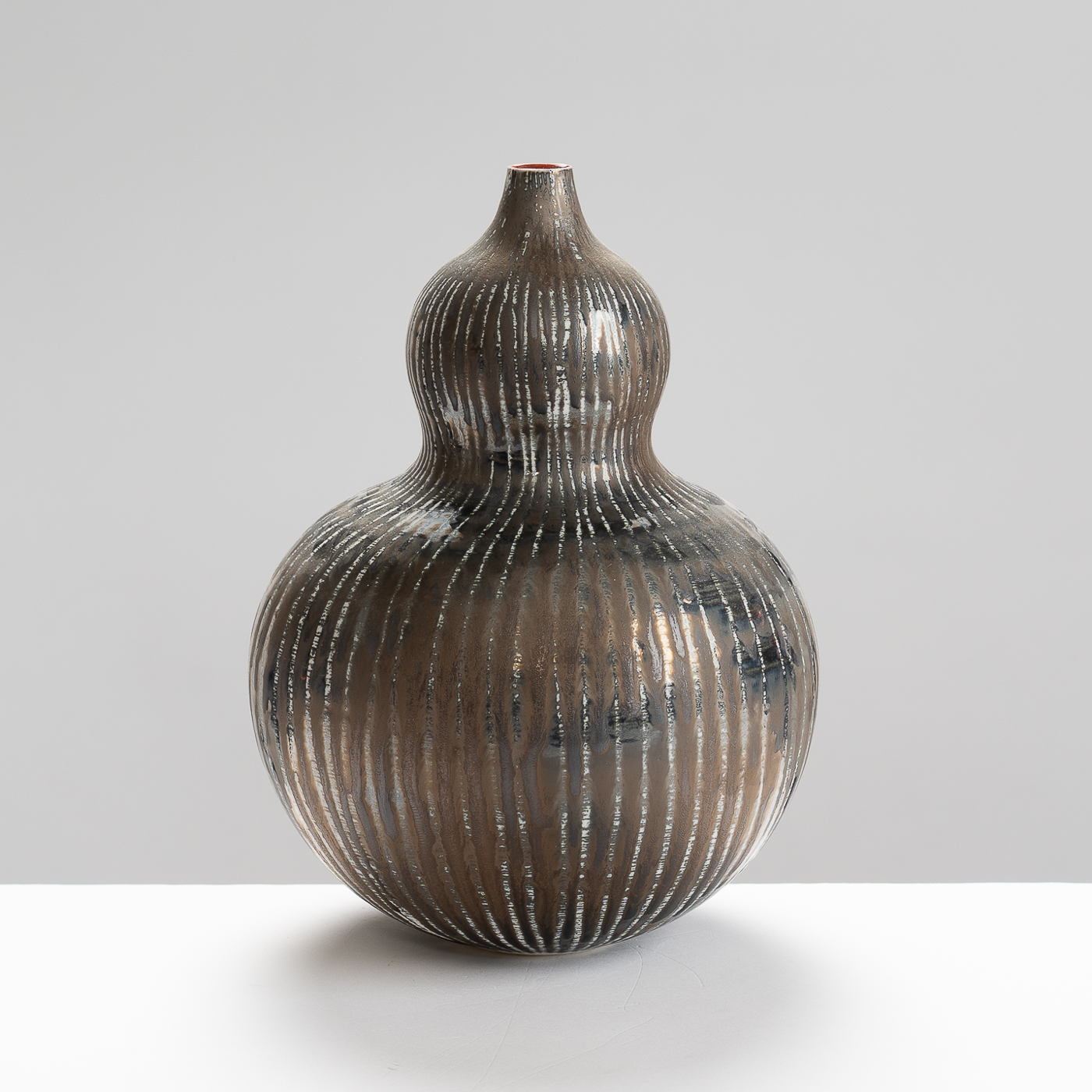 KK465Y542 Large Bulbous Vase