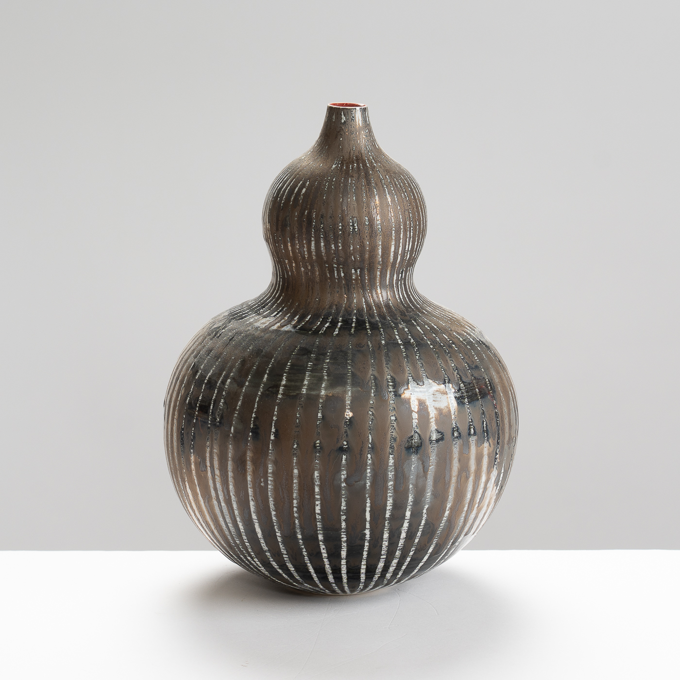 KK465Y542 Large Bulbous Vase