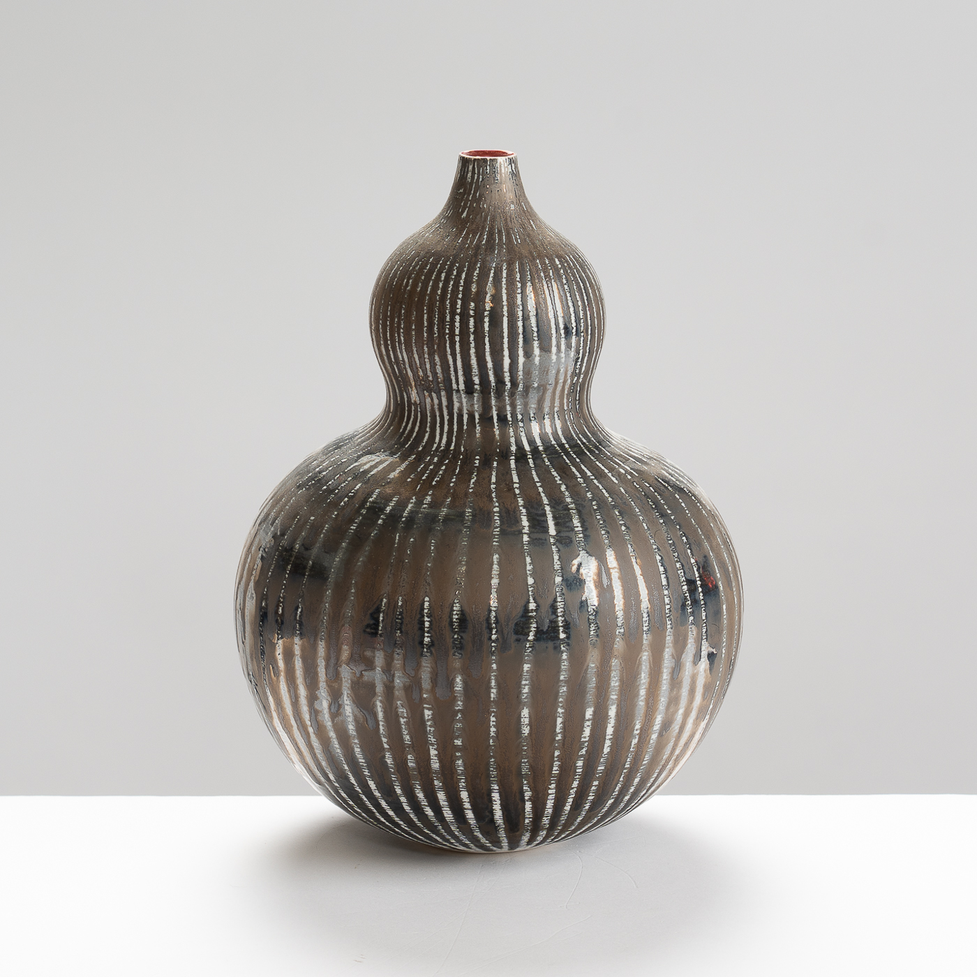 KK465Y542 Large Bulbous Vase