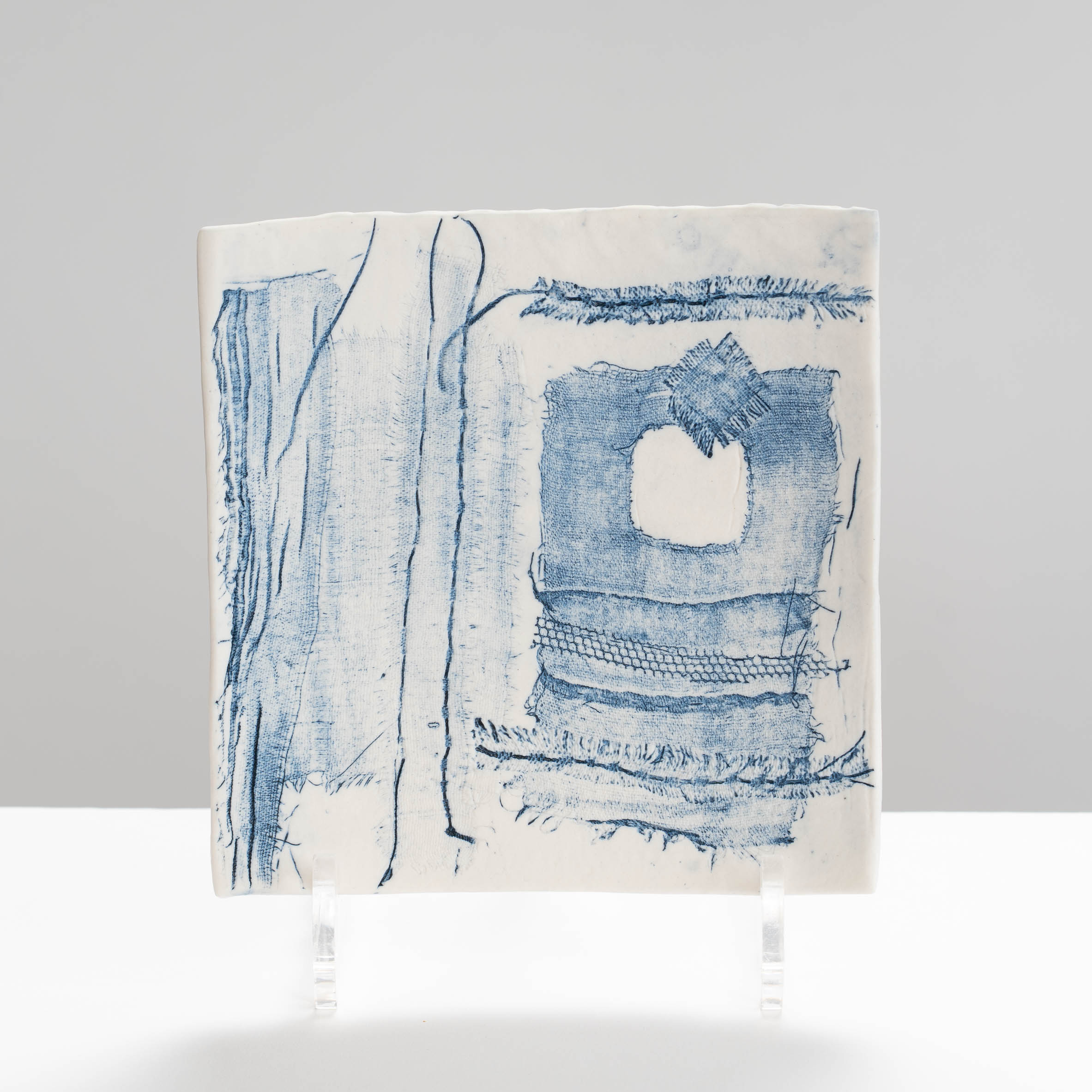 LC142Y322 Square Dish