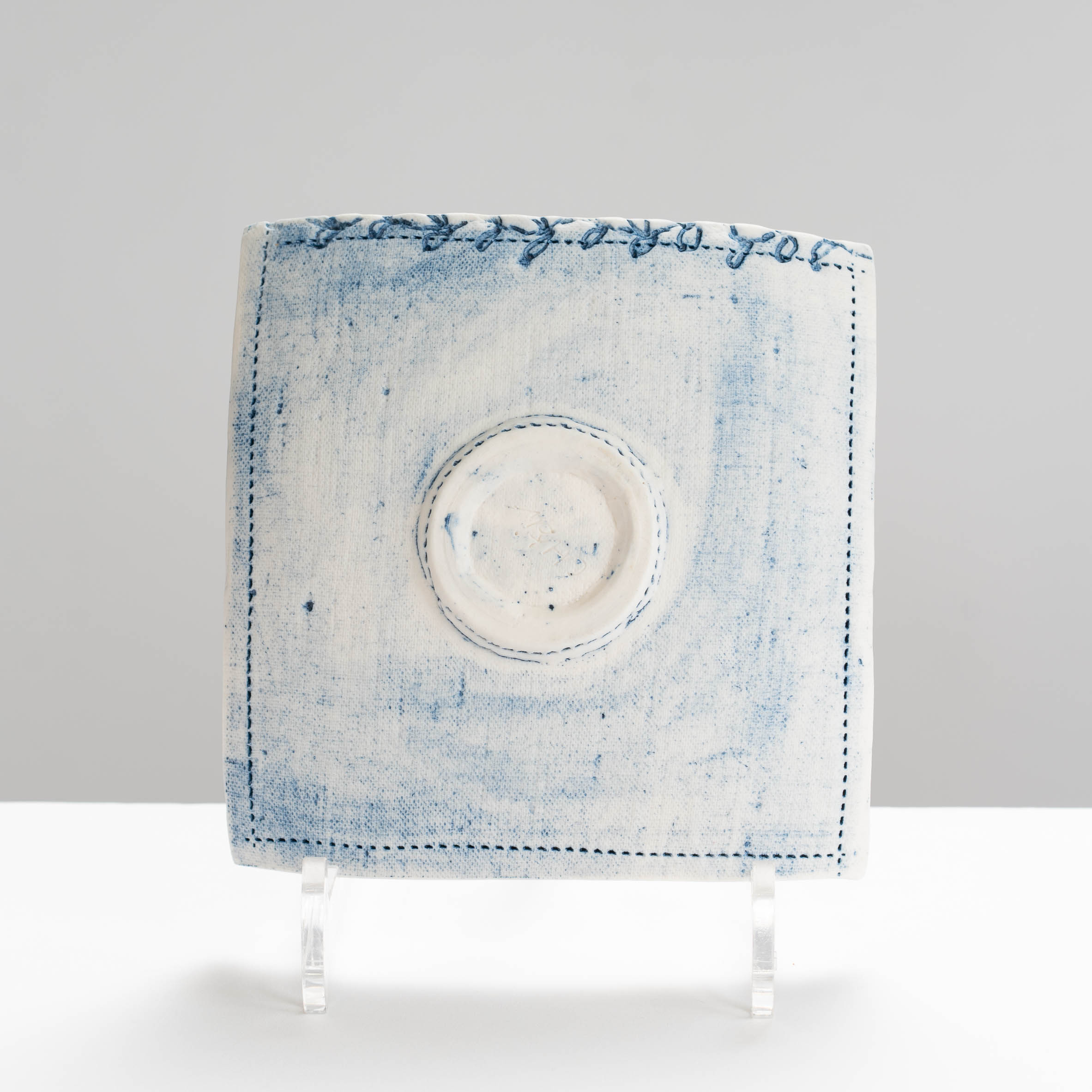 LC142Y322 Square Dish