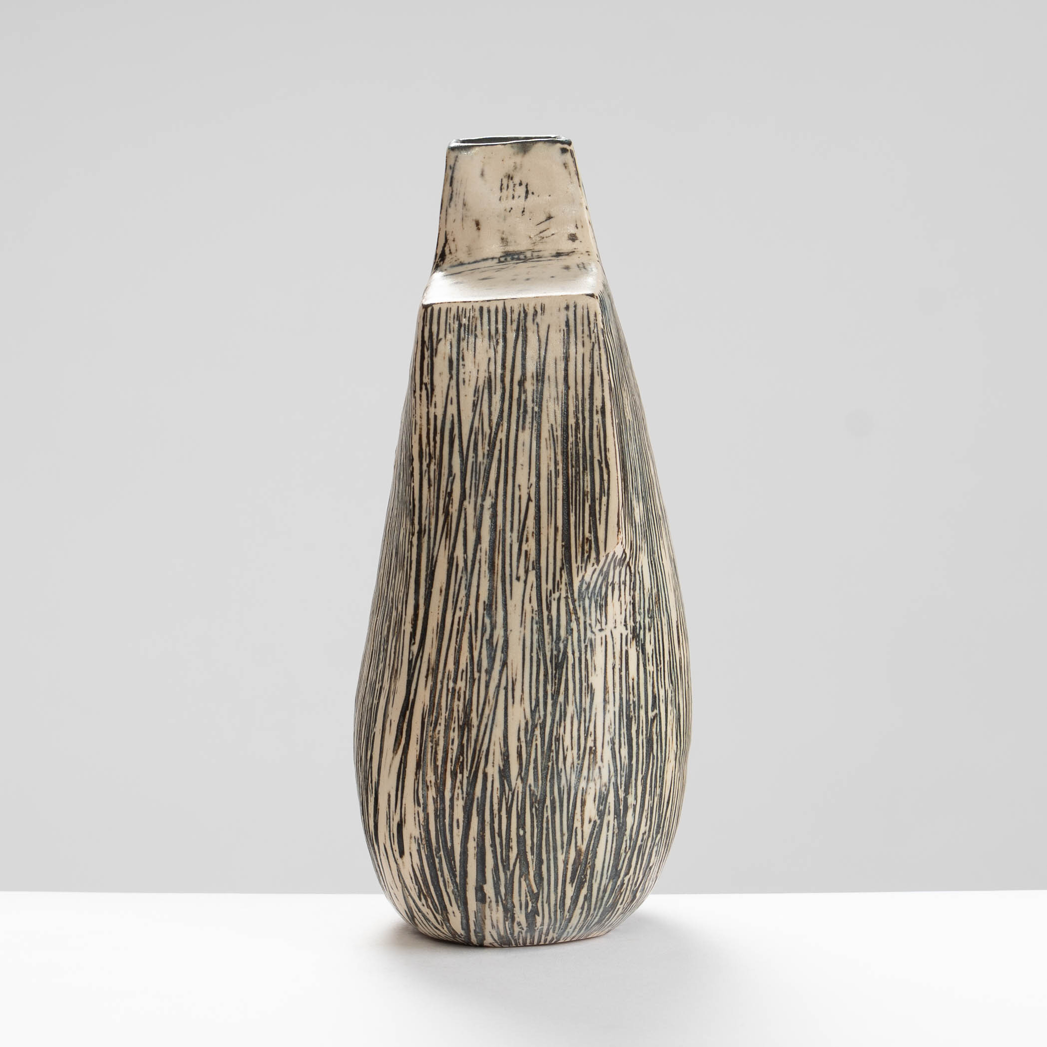 SM548Y53 Foundation Series 5