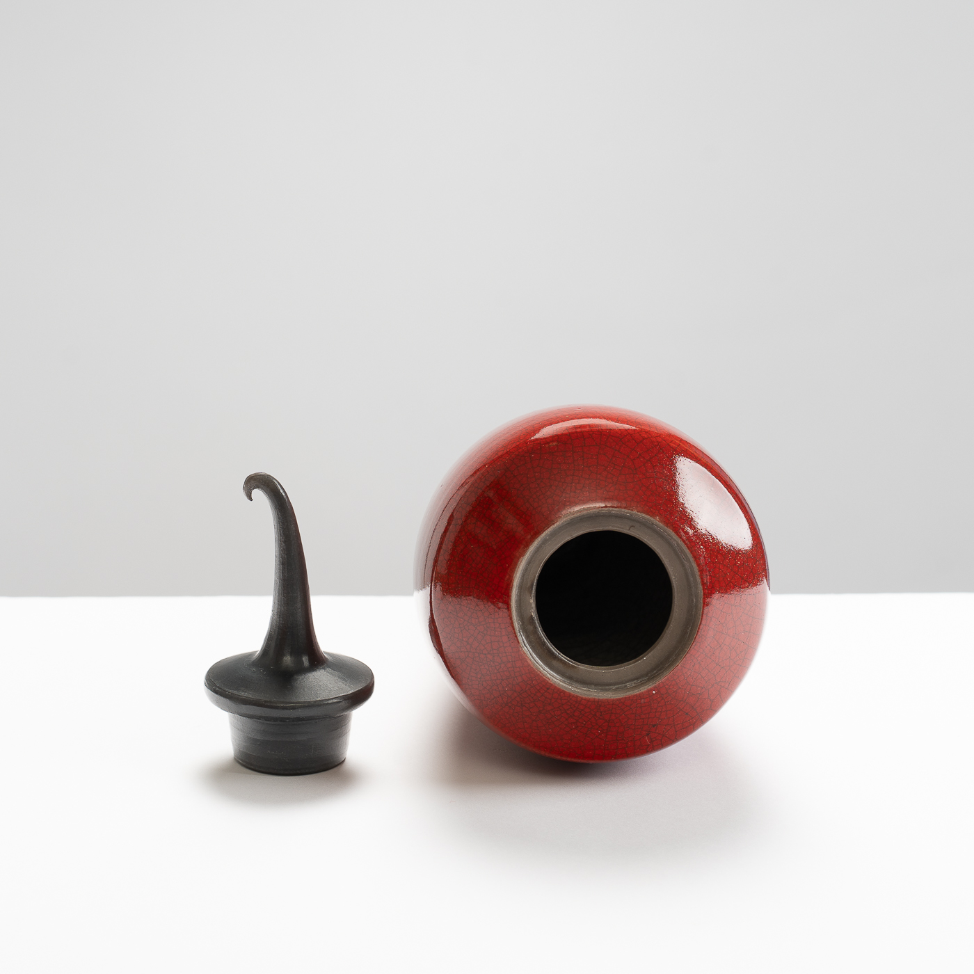 TA44Y147 Lidded Curling Vessel