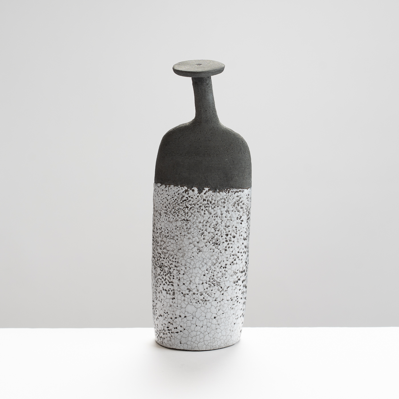 UM590Y23 Bottle Form