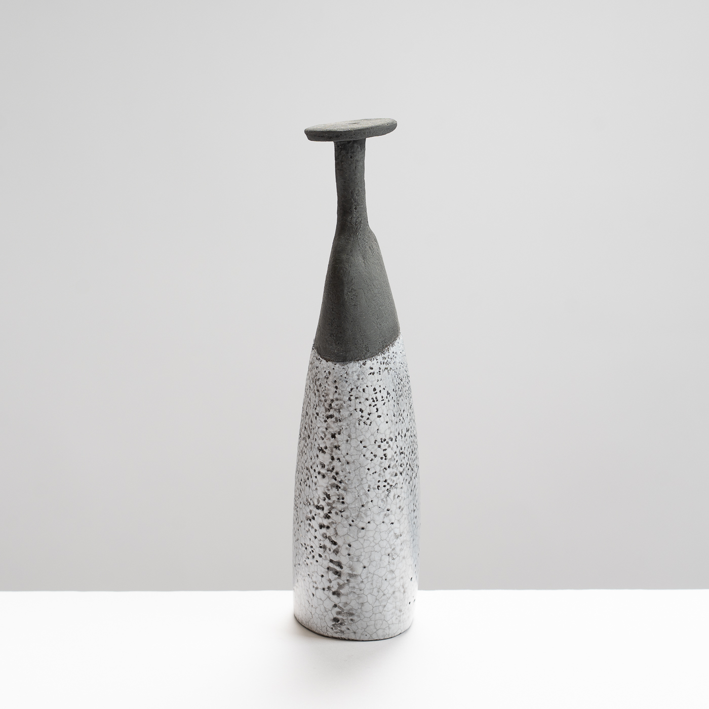 UM590Y23 Bottle Form