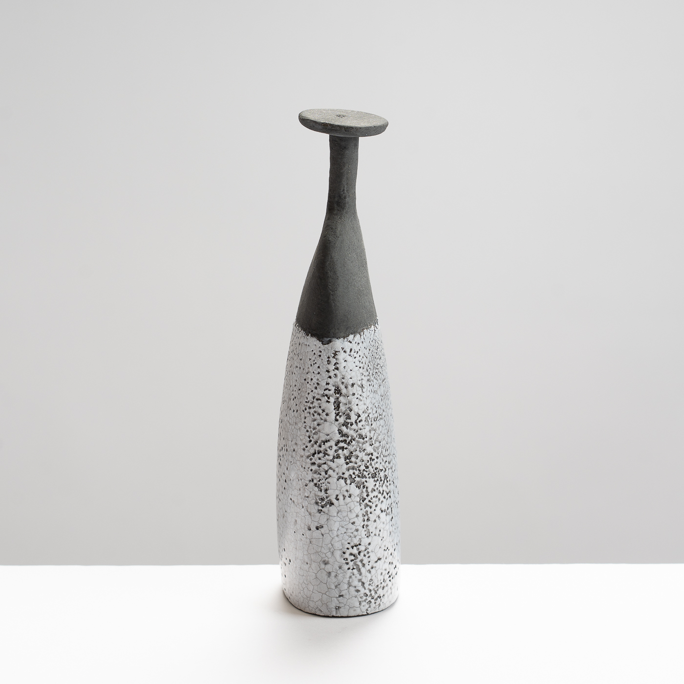 UM590Y23 Bottle Form