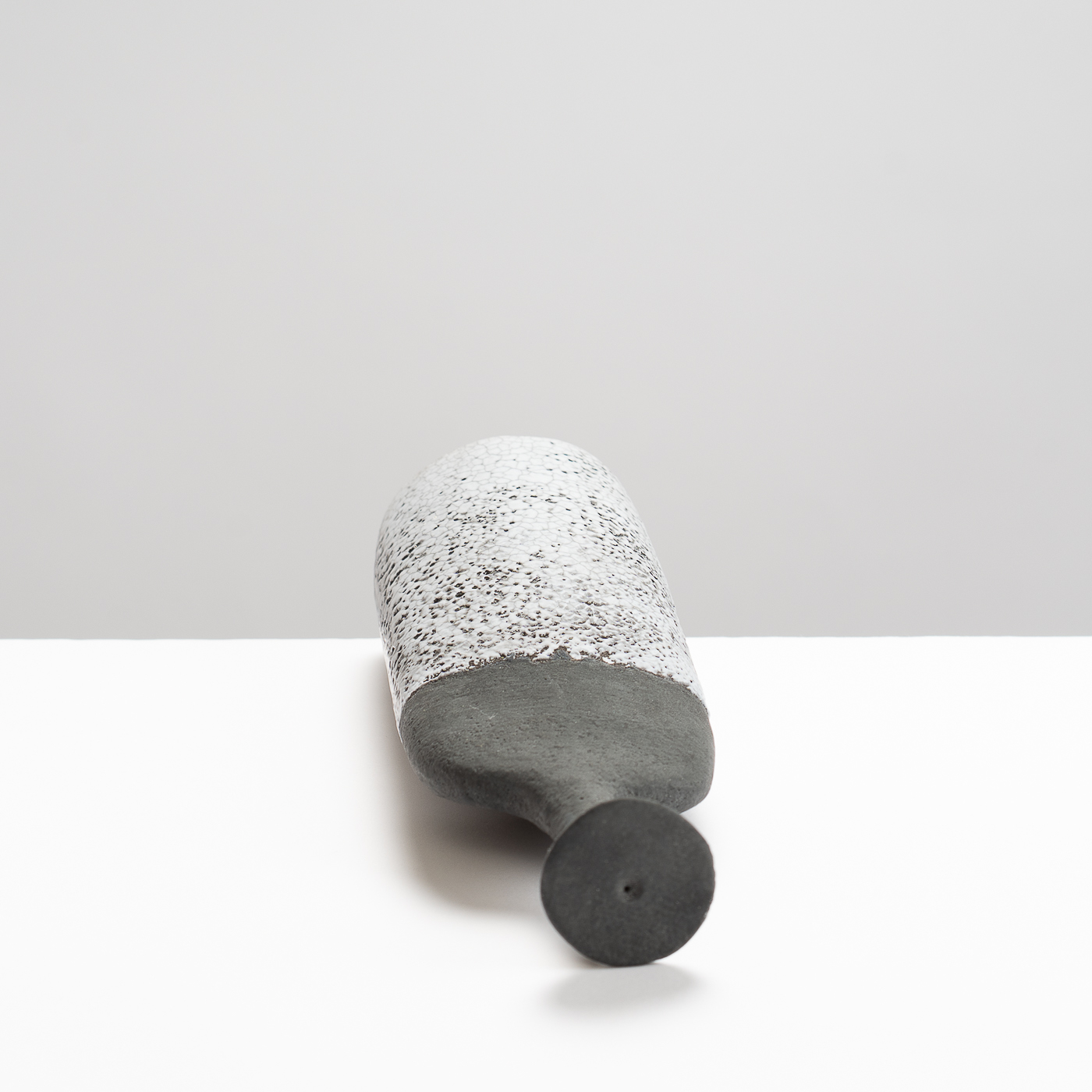 UM590Y23 Bottle Form