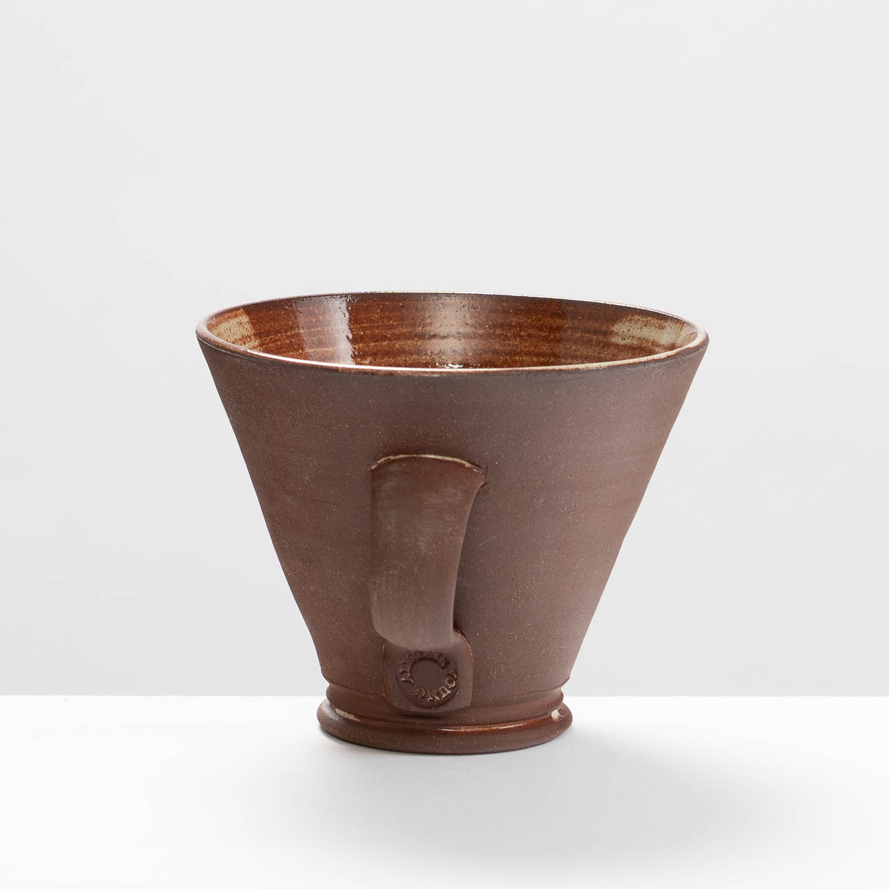 AY299Y415 Tapered Mug