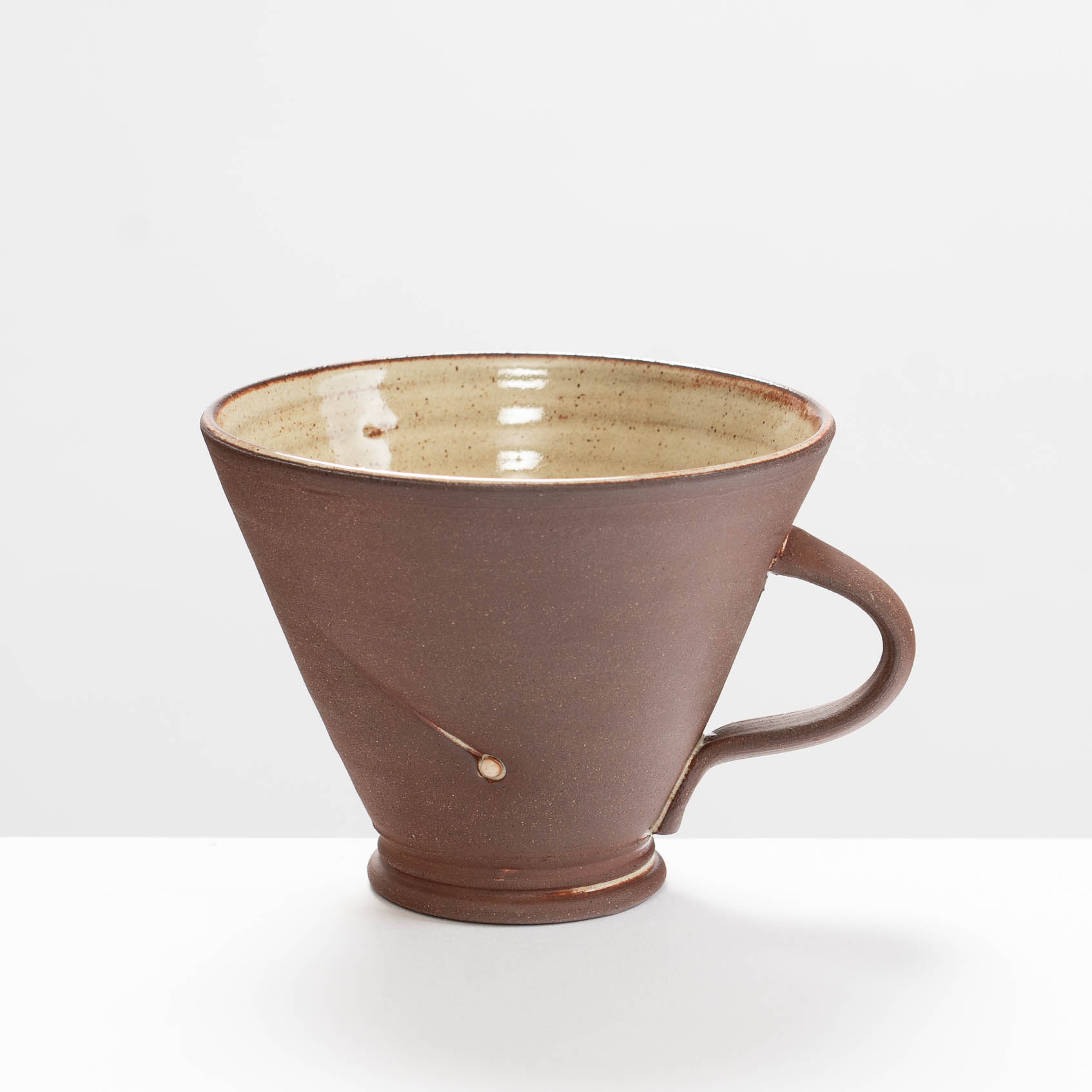 AY299Y417 Tapered Mug