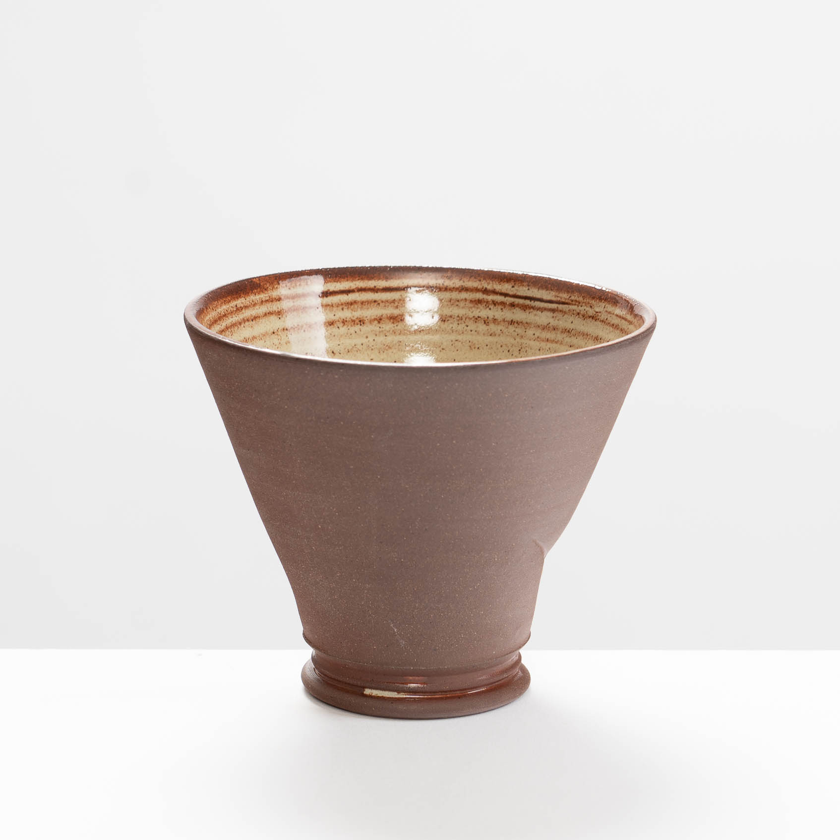 AY299Y419 Tapered Mug