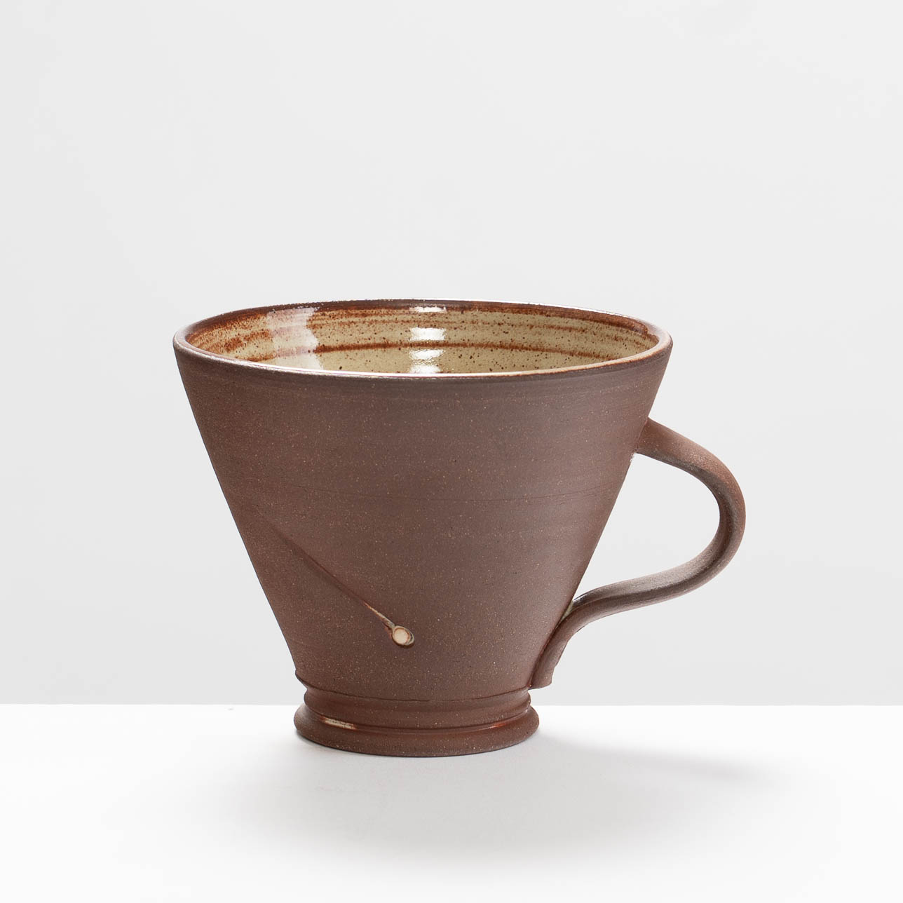 AY299Y421 Tapered Mug