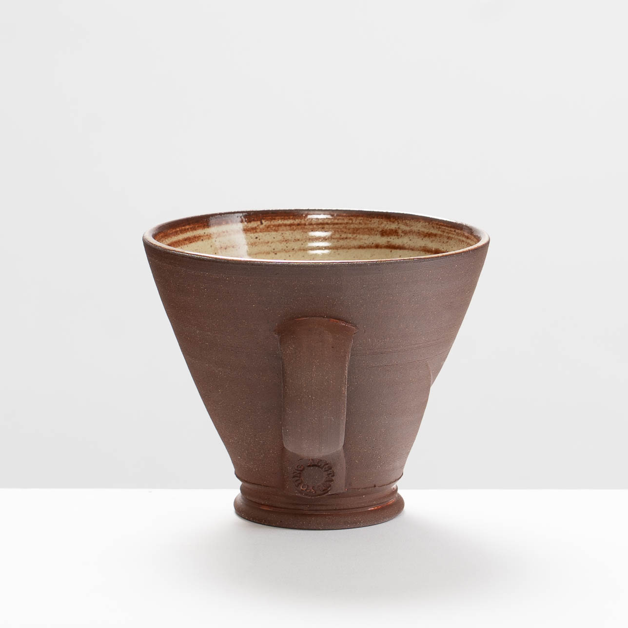 AY299Y421 Tapered Mug