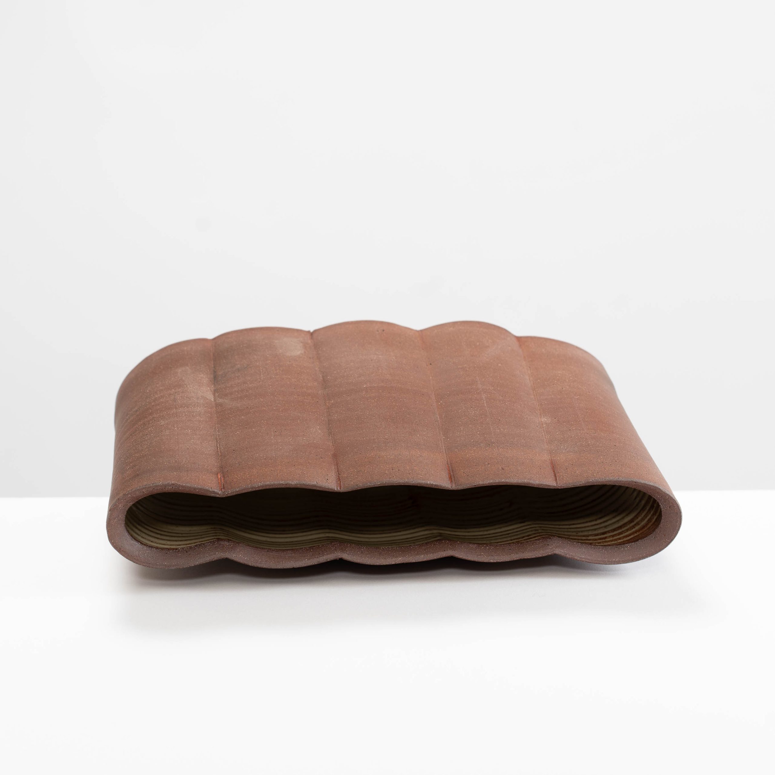 AY299Y430 Scalloped Vase