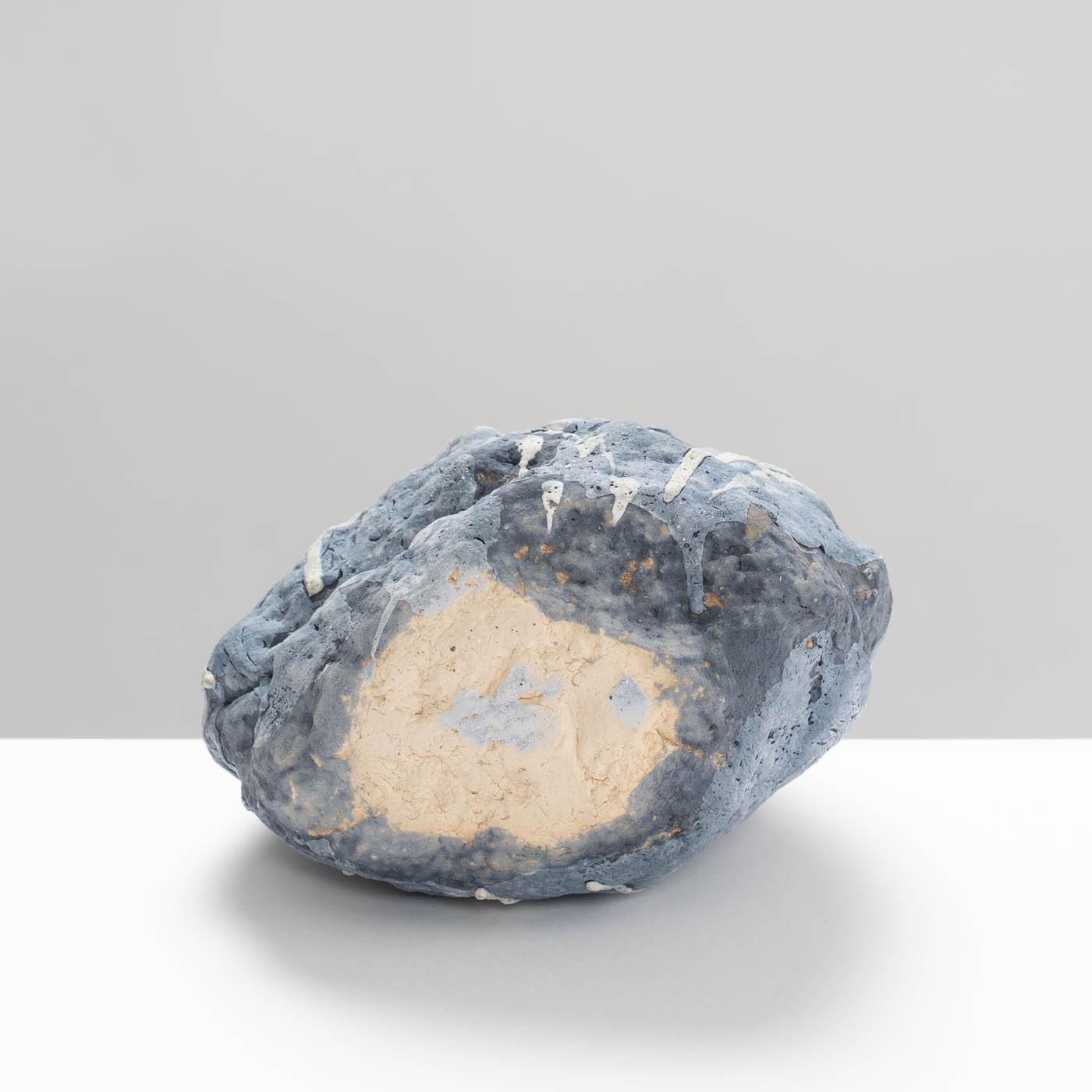 MP452Y49 Blue Drip Bottle