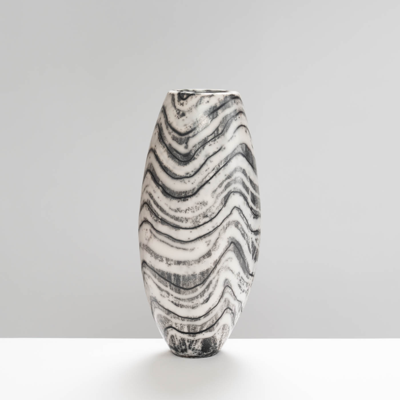 MS459Y79 Medium Lewisian Gneiss Vessel