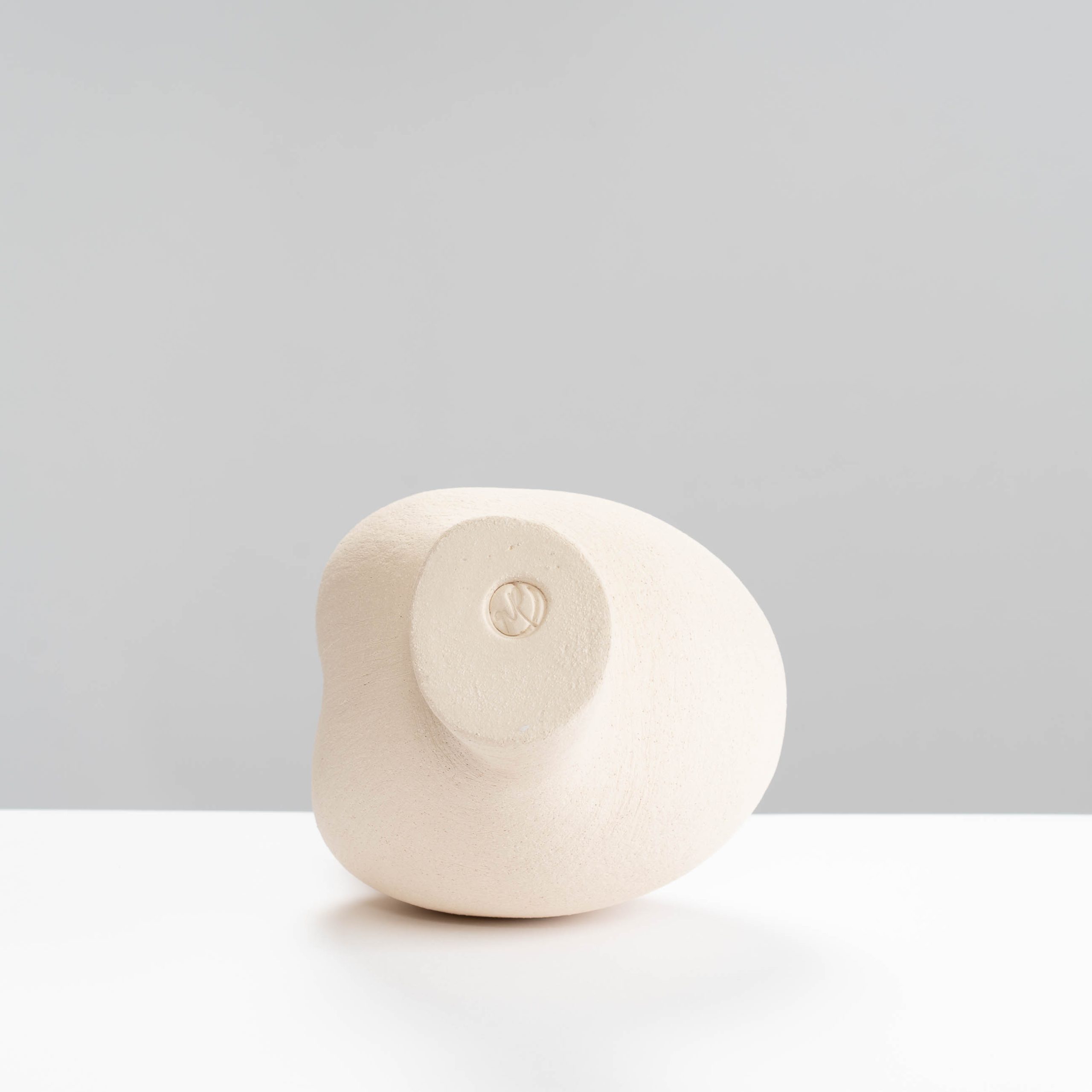 RP591Y7 Woman Sculpture 251