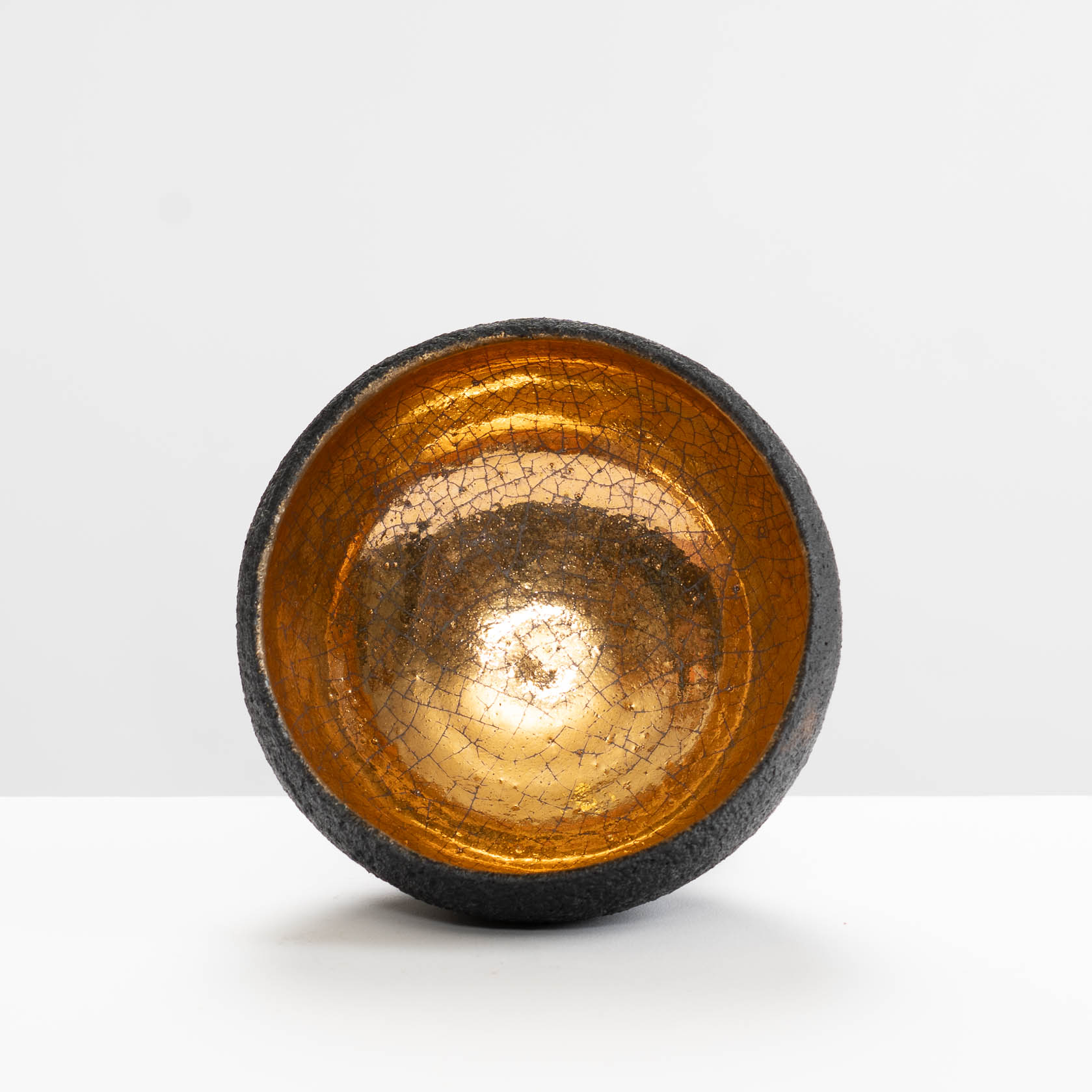 SF209Y931 Medium Black/Gold Bowl