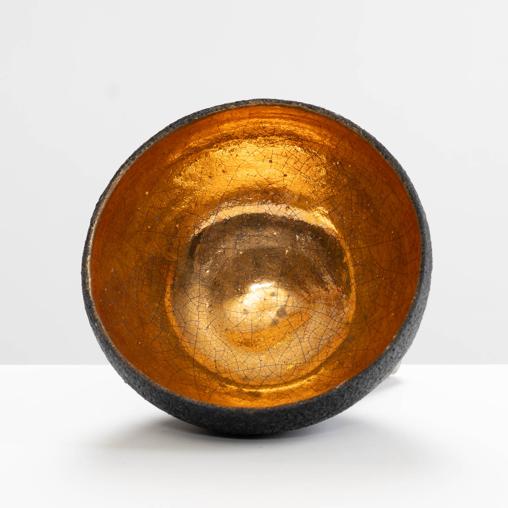 SF209Y933 Large Black/Gold Bowl