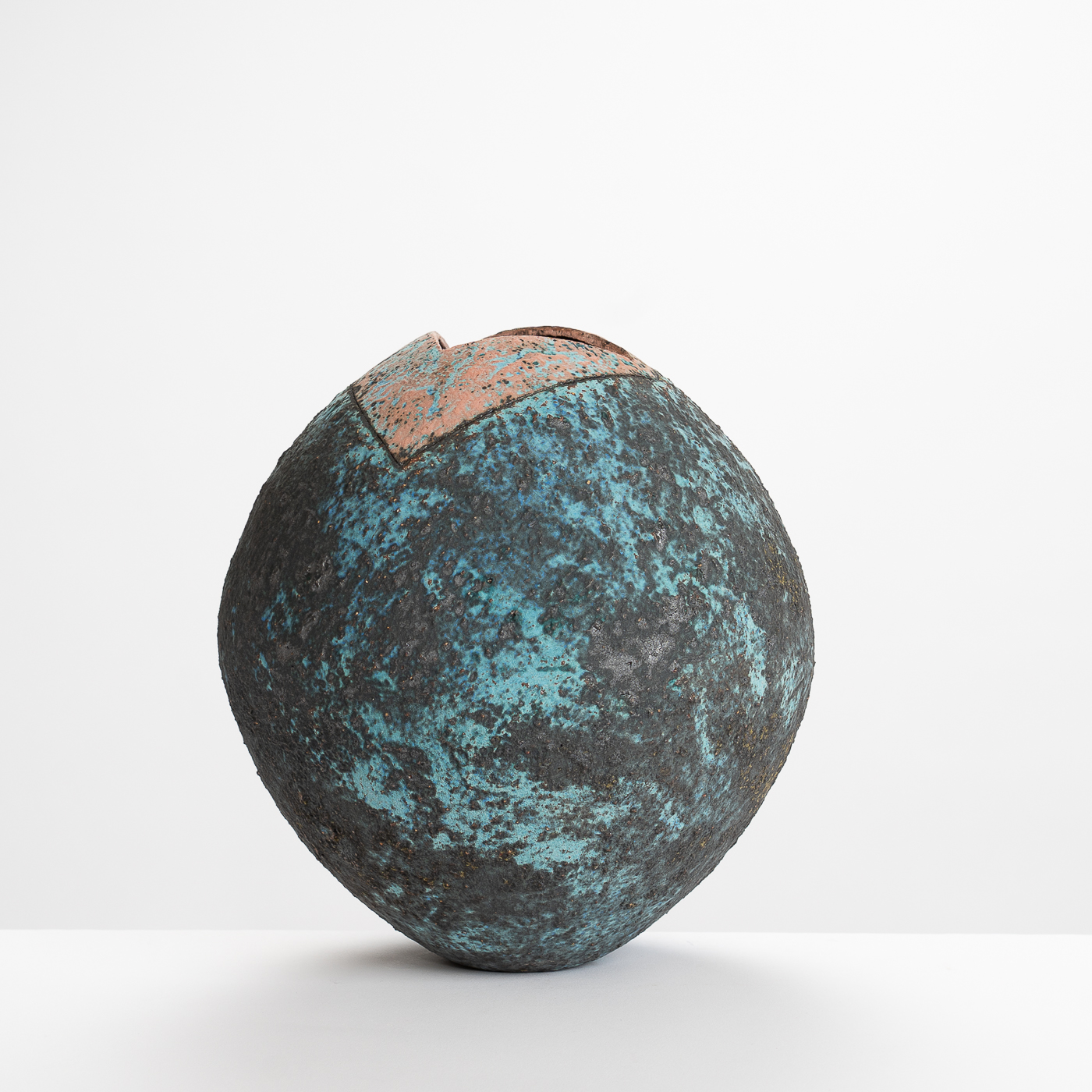 DA253Y97 Vessel Blue/Black and Pink