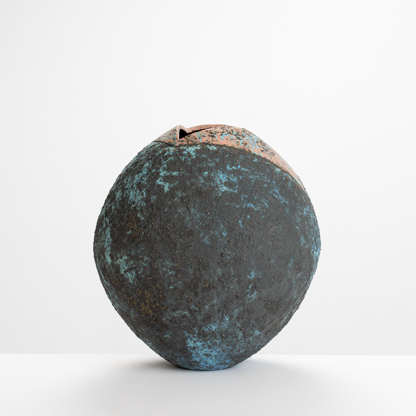 DA253Y97 Vessel Blue/Black and Pink