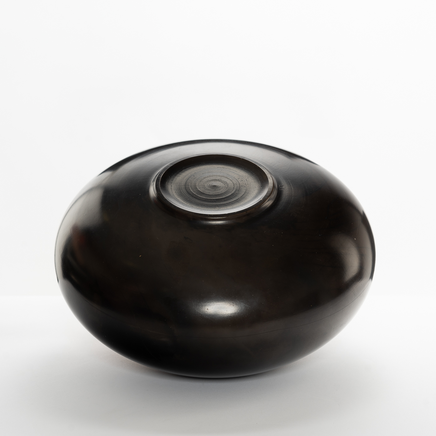 DA77Y175 Rounded Vessel