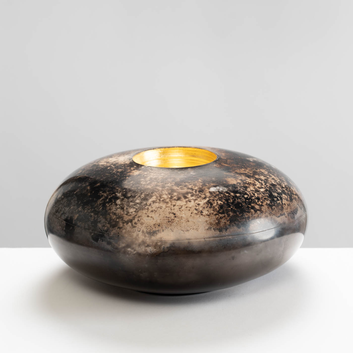 DA77Y186 Rounded Vessel