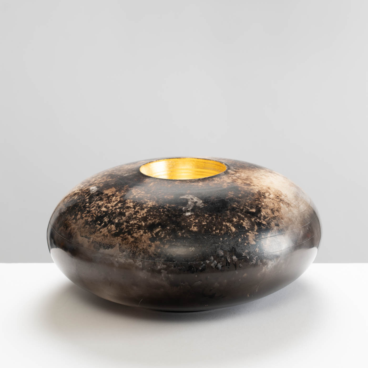 DA77Y186 Rounded Vessel