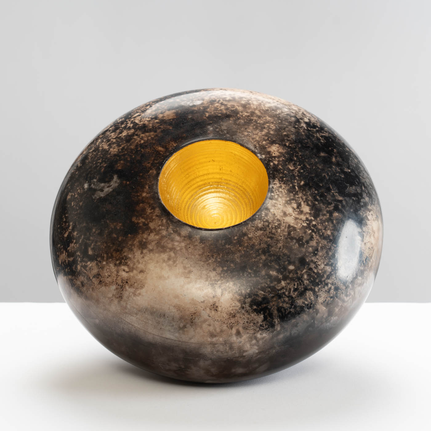 DA77Y186 Rounded Vessel