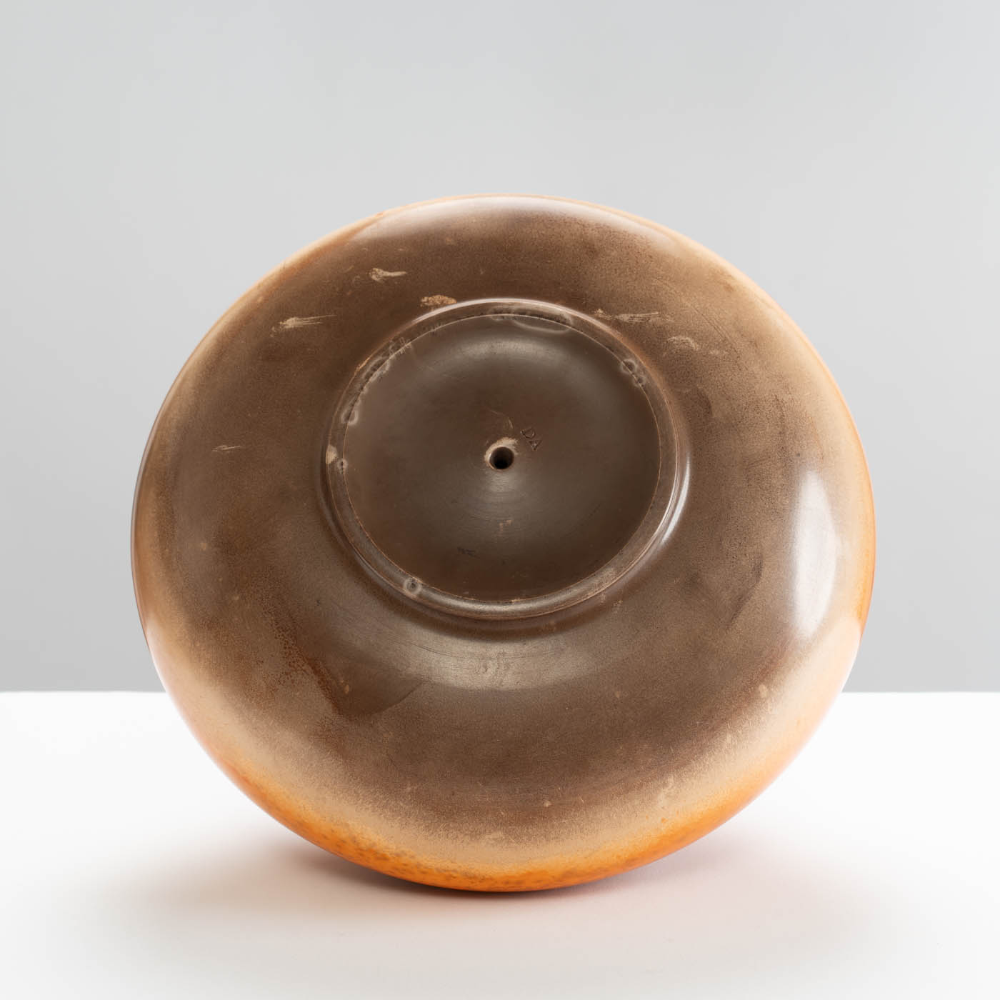 DA77Y187 Rounded Vessel