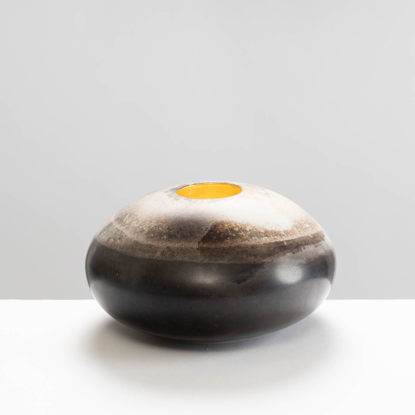 DA77Y190 Rounded Vessel