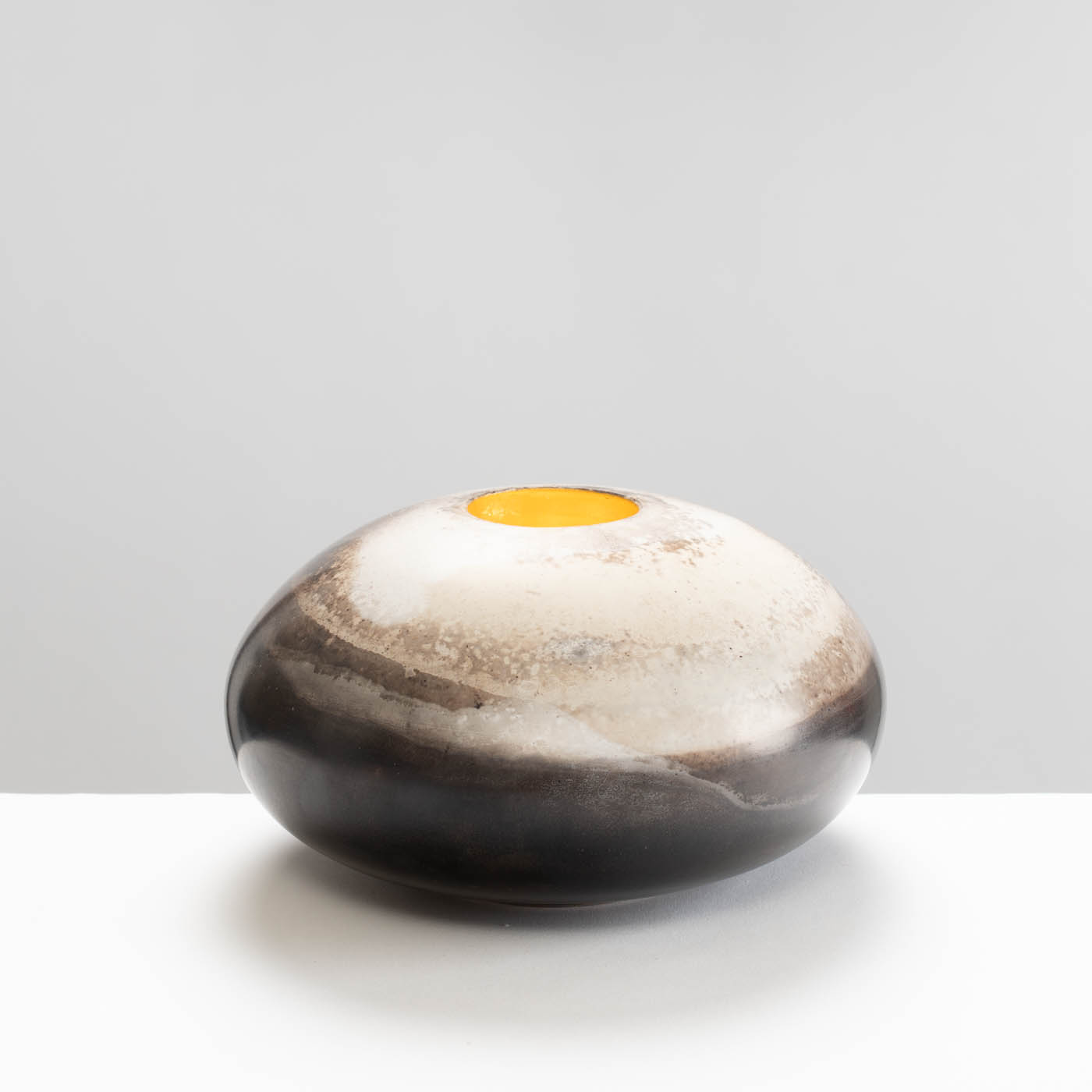 DA77Y190 Rounded Vessel