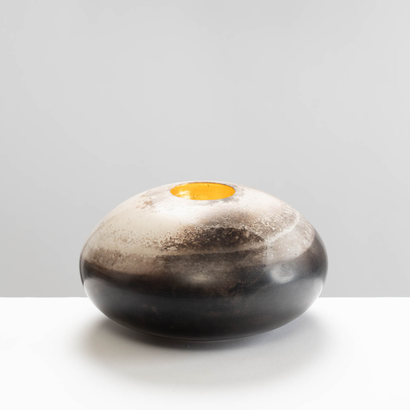 DA77Y190 Rounded Vessel