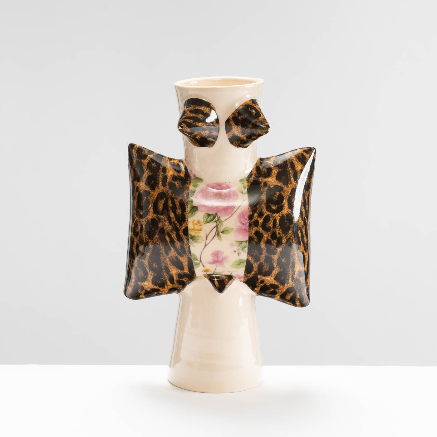 JJ213X193 Abstract Woman with Leopard Print Jacket