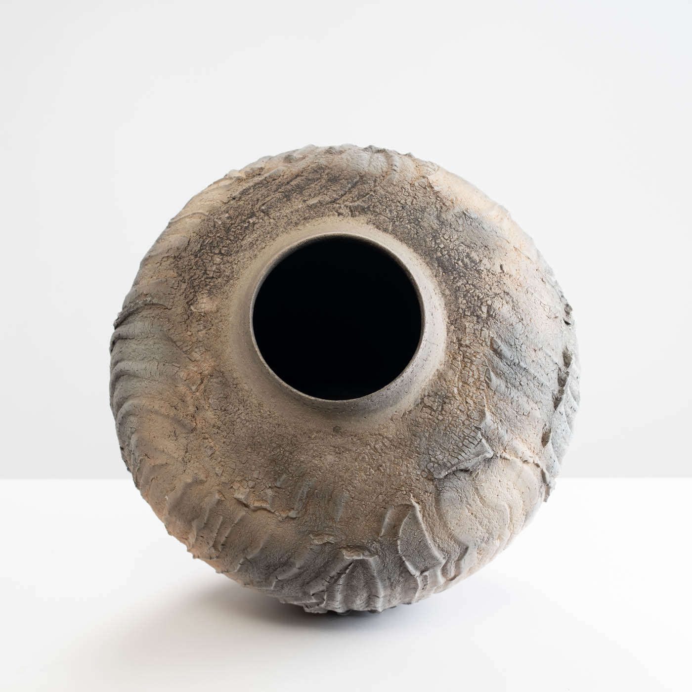 PS458Y163 Earth Jar 20 - Riven Contours