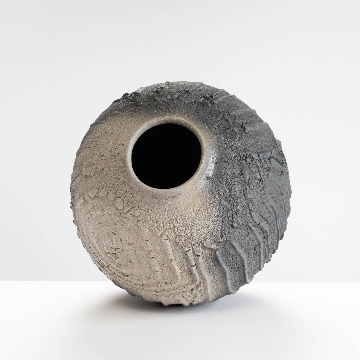 PS458Y165 Erosion Jar - Riven Contours