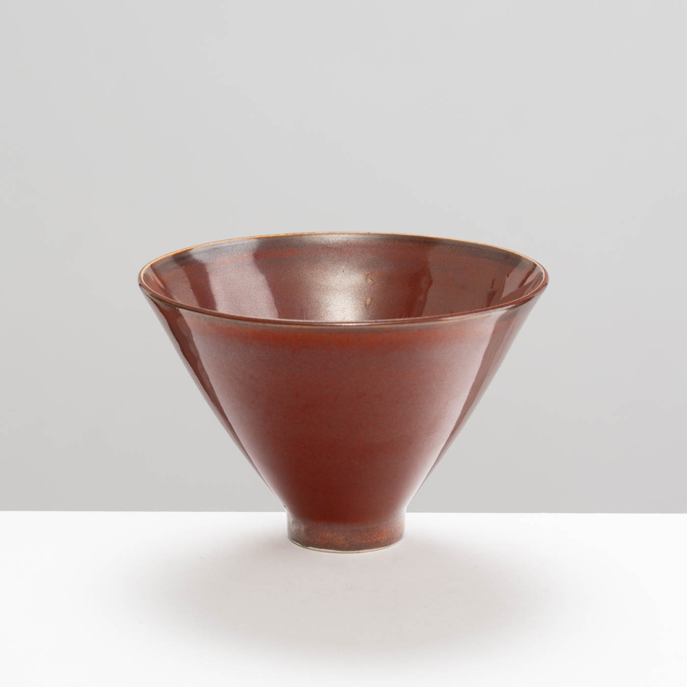 RH578Y61 Dish Burnt Red