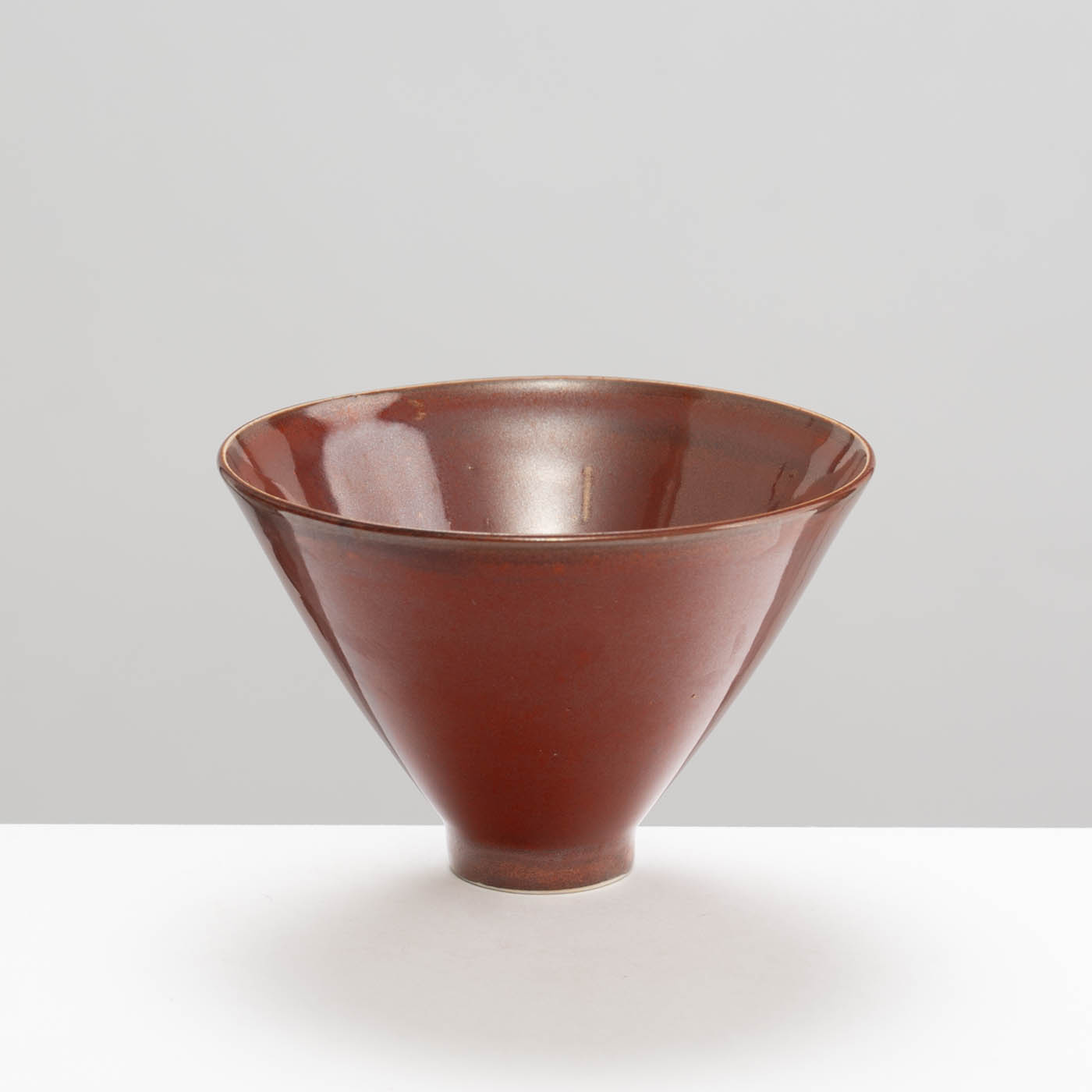 RH578Y61 Dish Burnt Red