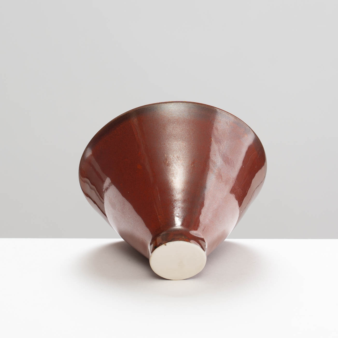 RH578Y61 Dish Burnt Red