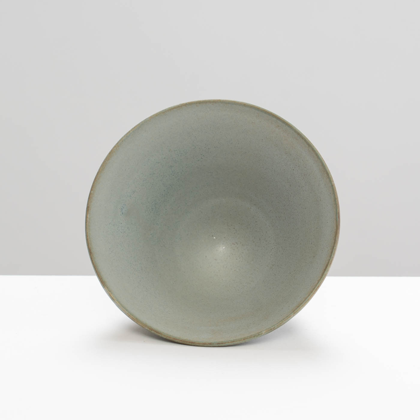 RH578Y64 Dish Blue-Grey
