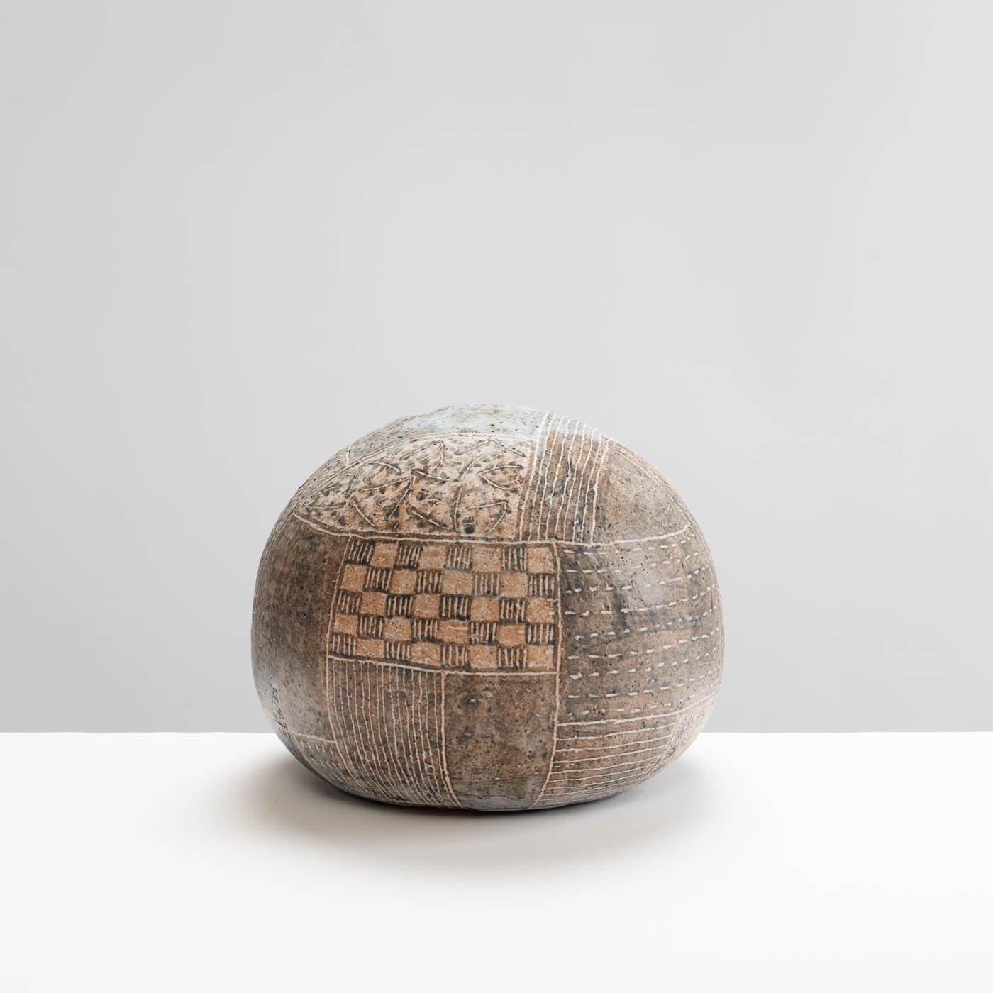 YT273Y1230 Medium Round Tsubo