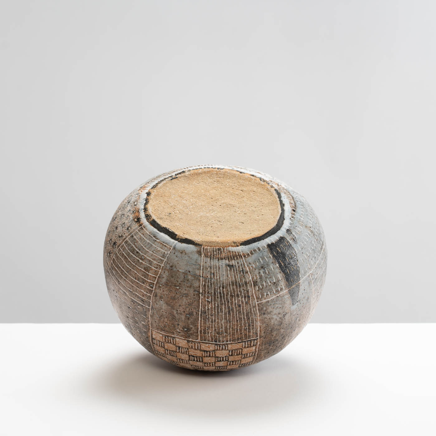 YT273Y1230 Medium Round Tsubo